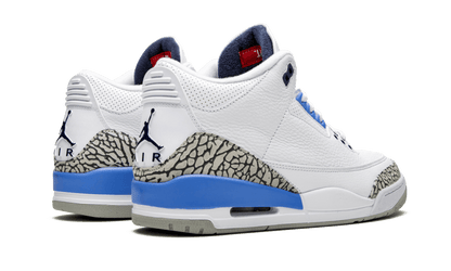 Air Jordan 3 UNC