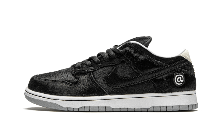 SB Dunk Low BE@RBRICK Medicom Toy