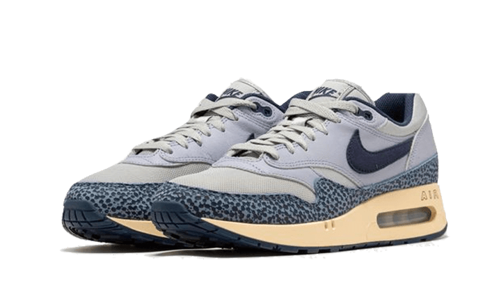 Air Max 1 &